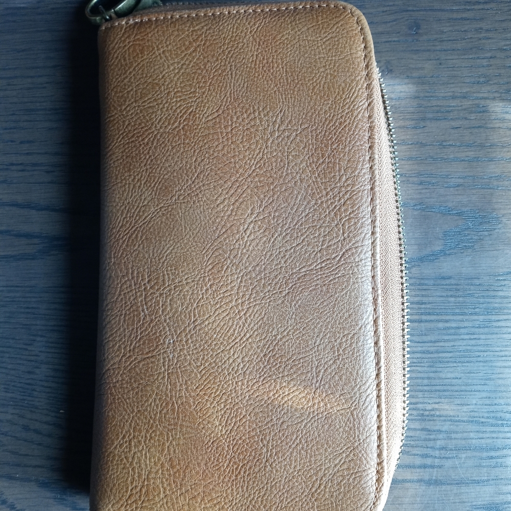 Thirty One wallet